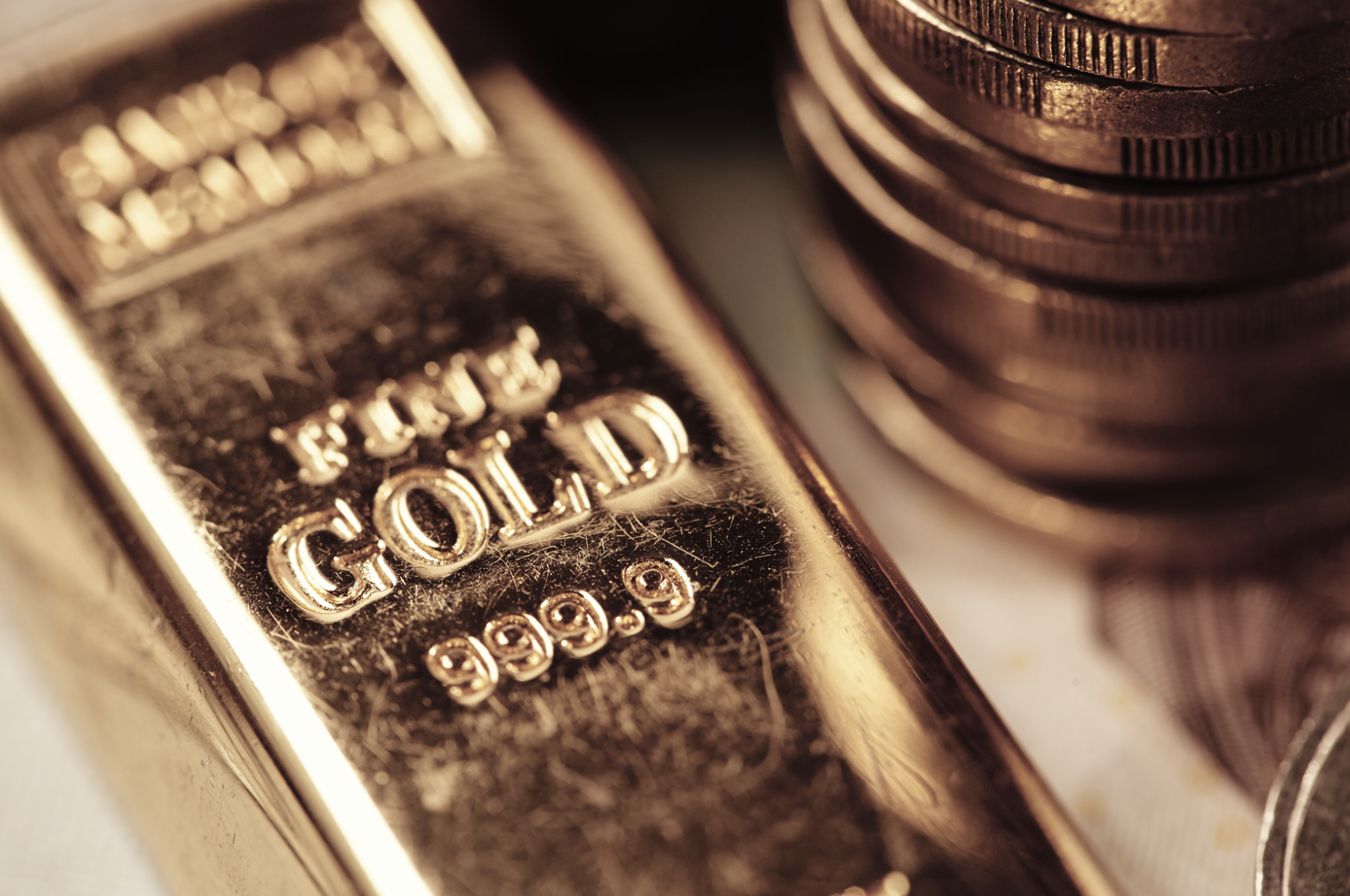 ABD`de üretim PMI verisi beklentilerin üzerinde gelirken ons altın fiyatı hafif baskılanıyor